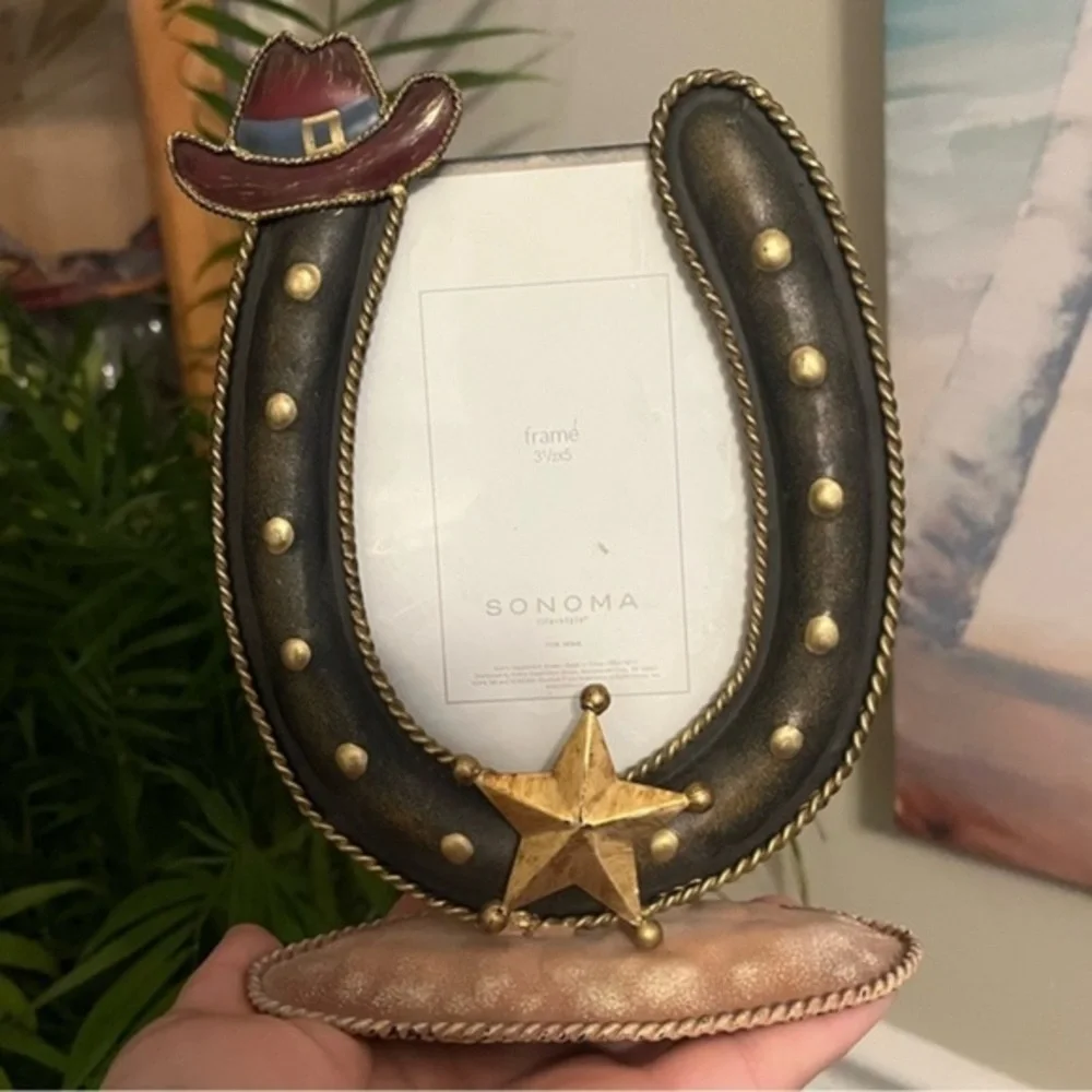 Sonoma Western Horseshoe Photo Frame - Brown and Gold 3 1/2” x 5”